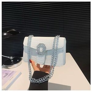 Chic White Chain Shoulder Bag